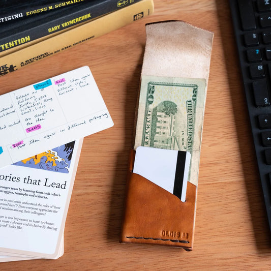 Billetera de Cuero Minimalista: Estilo Premium Sin Complicaciones.